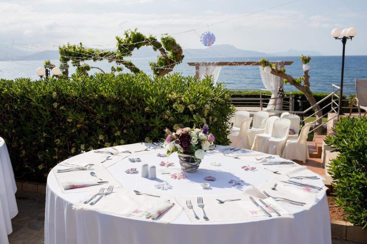 Beachfront Family Villa Katerina With Private Pool, Playground, Bbq & Amazing Sea Views! Petres  Zewnętrze zdjęcie
