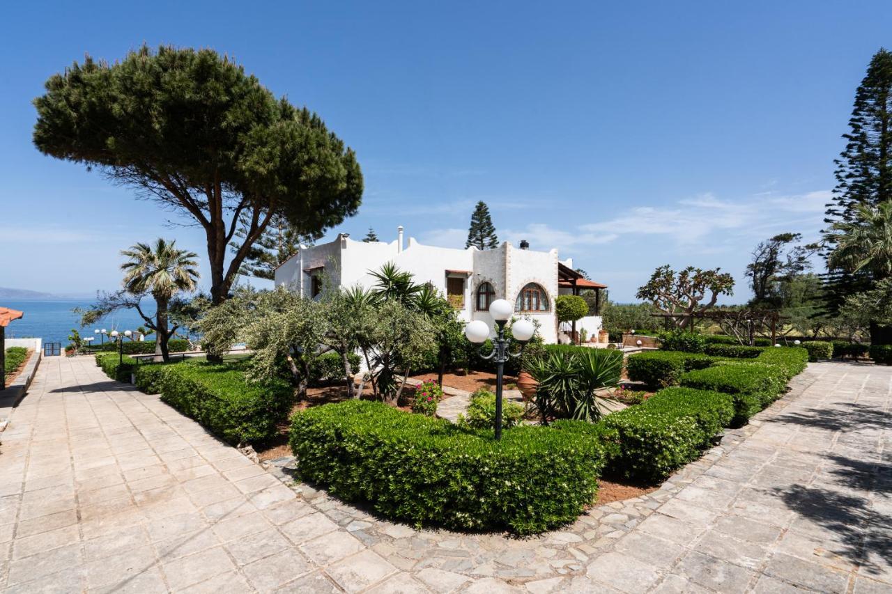 Beachfront Family Villa Katerina With Private Pool, Playground, Bbq & Amazing Sea Views! Petres  Zewnętrze zdjęcie
