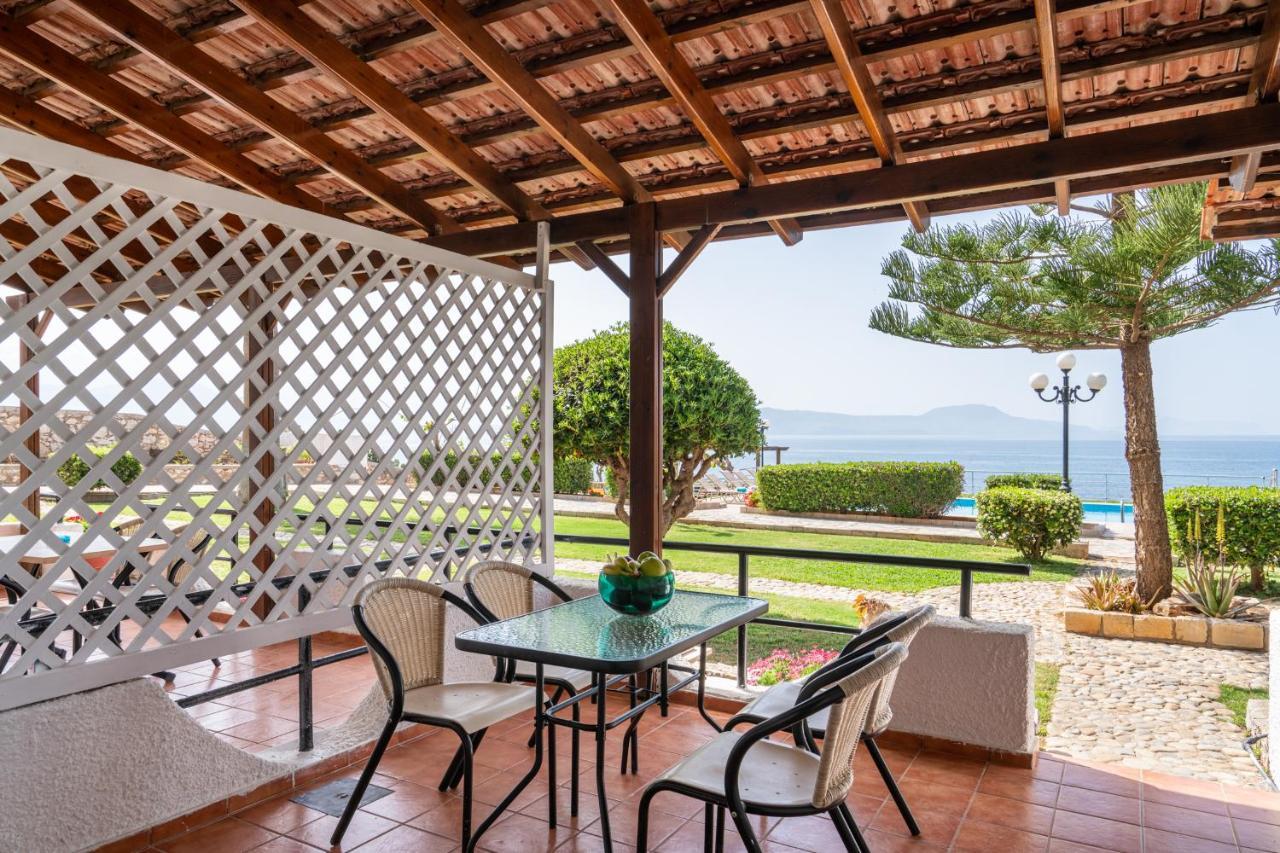 Beachfront Family Villa Katerina With Private Pool, Playground, Bbq & Amazing Sea Views! Petres  Zewnętrze zdjęcie